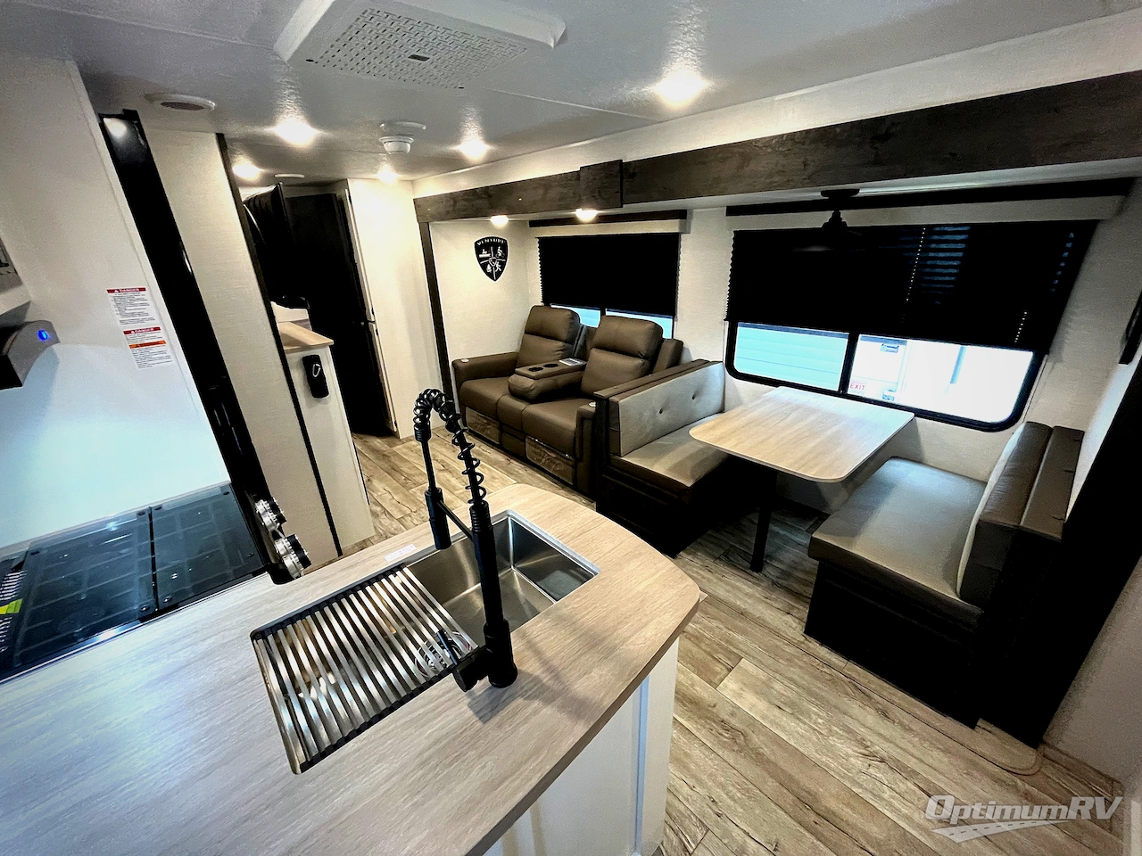 2025 Venture Sienna SA281VQB Photo 6