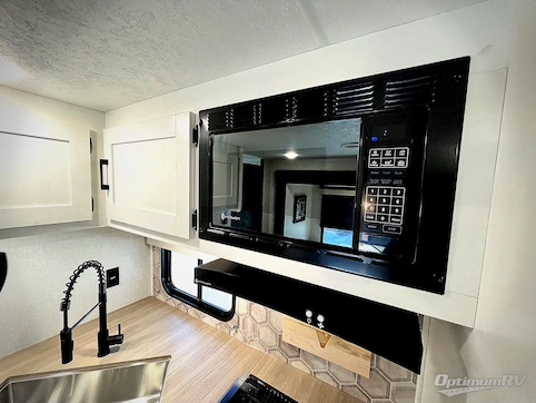 2025 Venture Sienna SA271VBH RV Photo 2