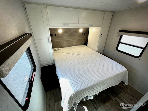 2025 Venture Sienna SA271VBH RV Photo 4