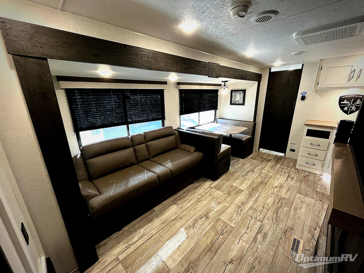 2025 Venture Sienna SA271VBH Photo 4