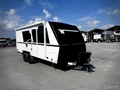New 2026 Winnebago Micro Minnie 2108FBS Featured Photo
