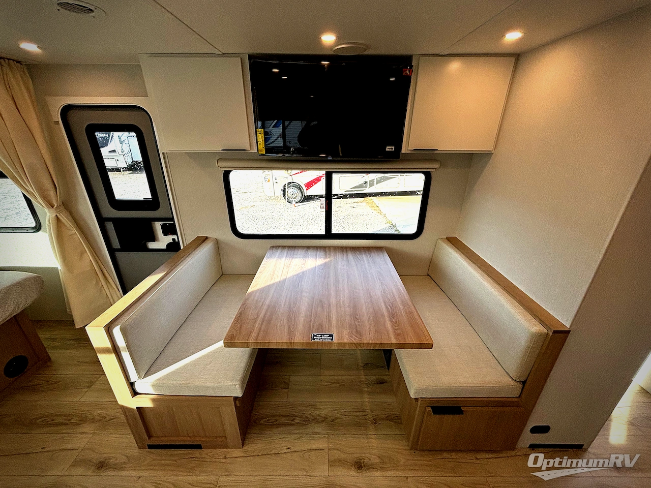 2026 Winnebago Thrive 22MLS Photo 7