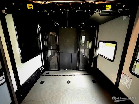 2019 Keystone Carbon 357 RV Photo 4