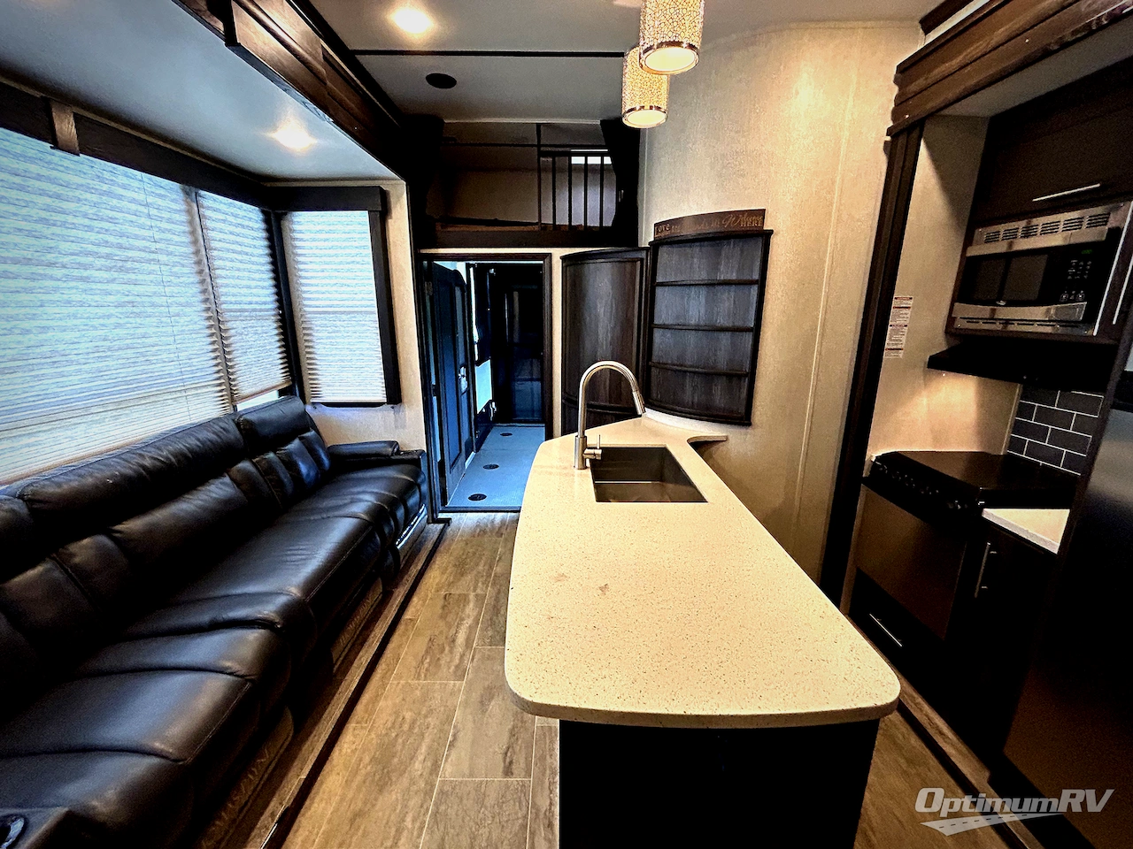 2019 Keystone Carbon 357 Photo 4