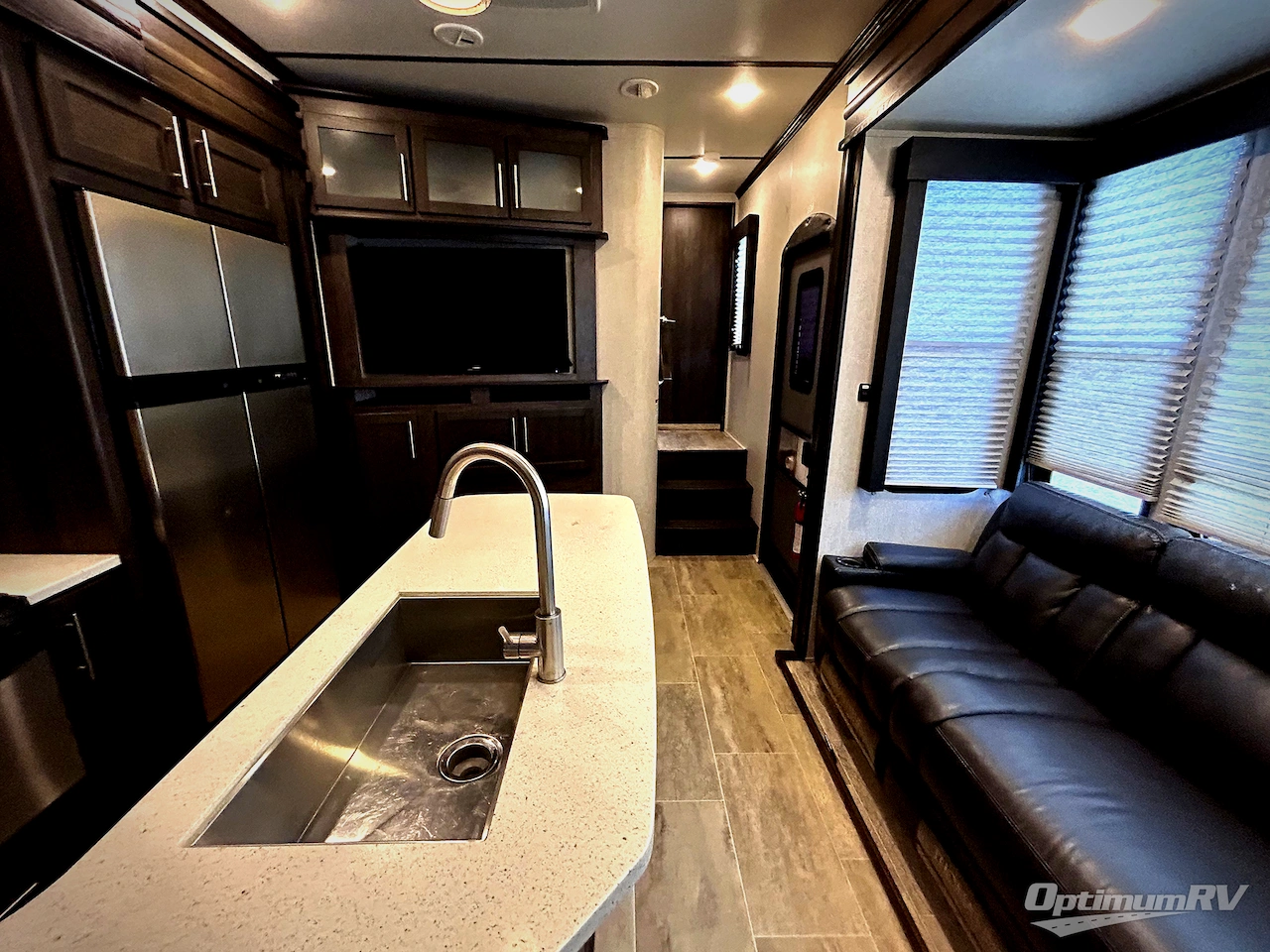 2019 Keystone Carbon 357 Photo 5