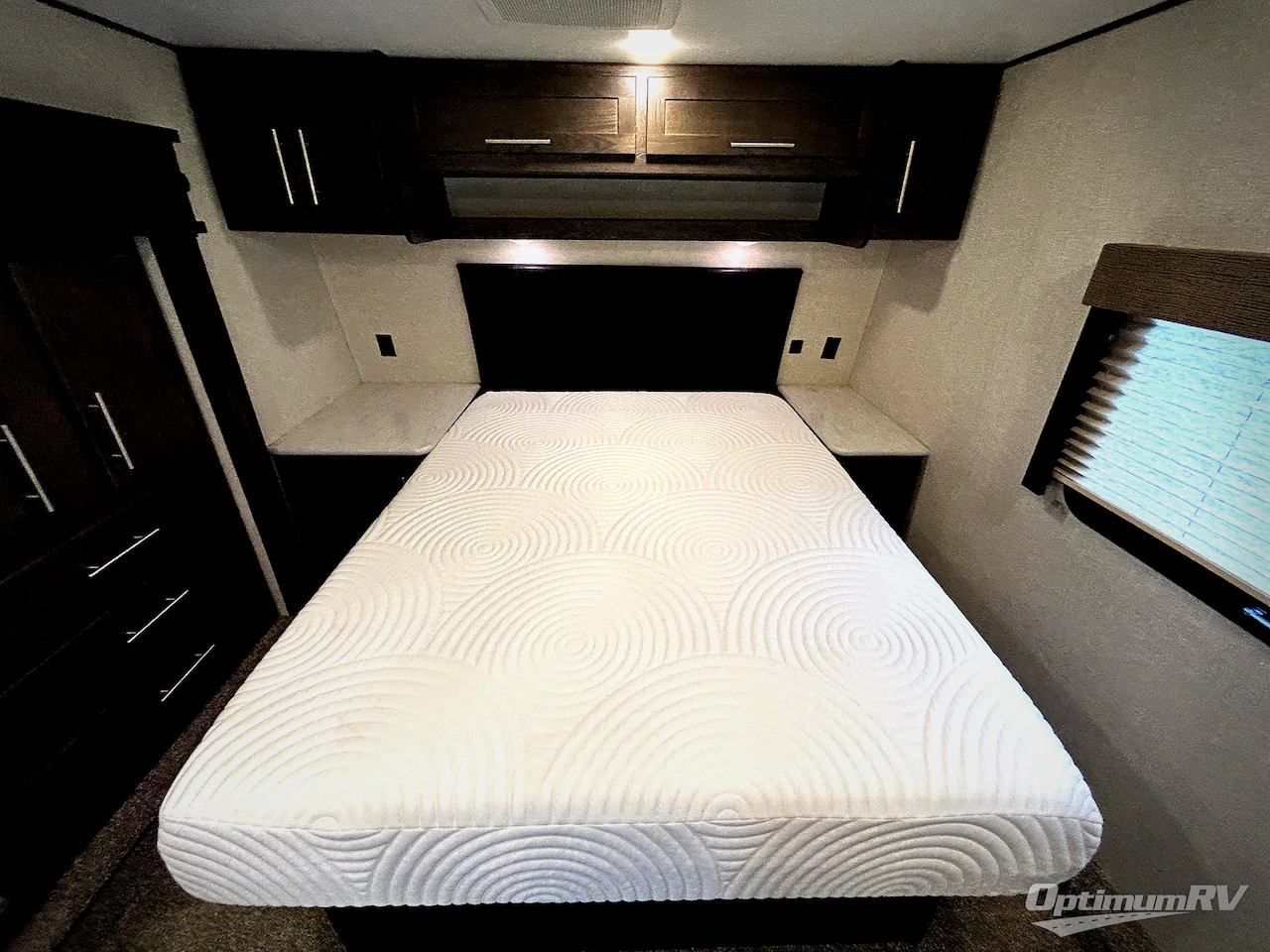 2019 Keystone Carbon 357 Photo 9