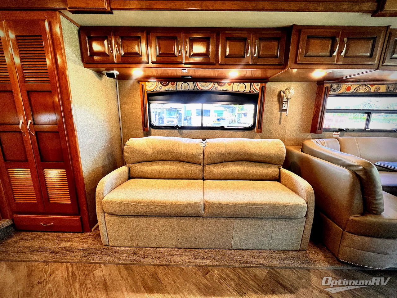 2019 Fleetwood Pace Arrow LXE 38K Photo 10