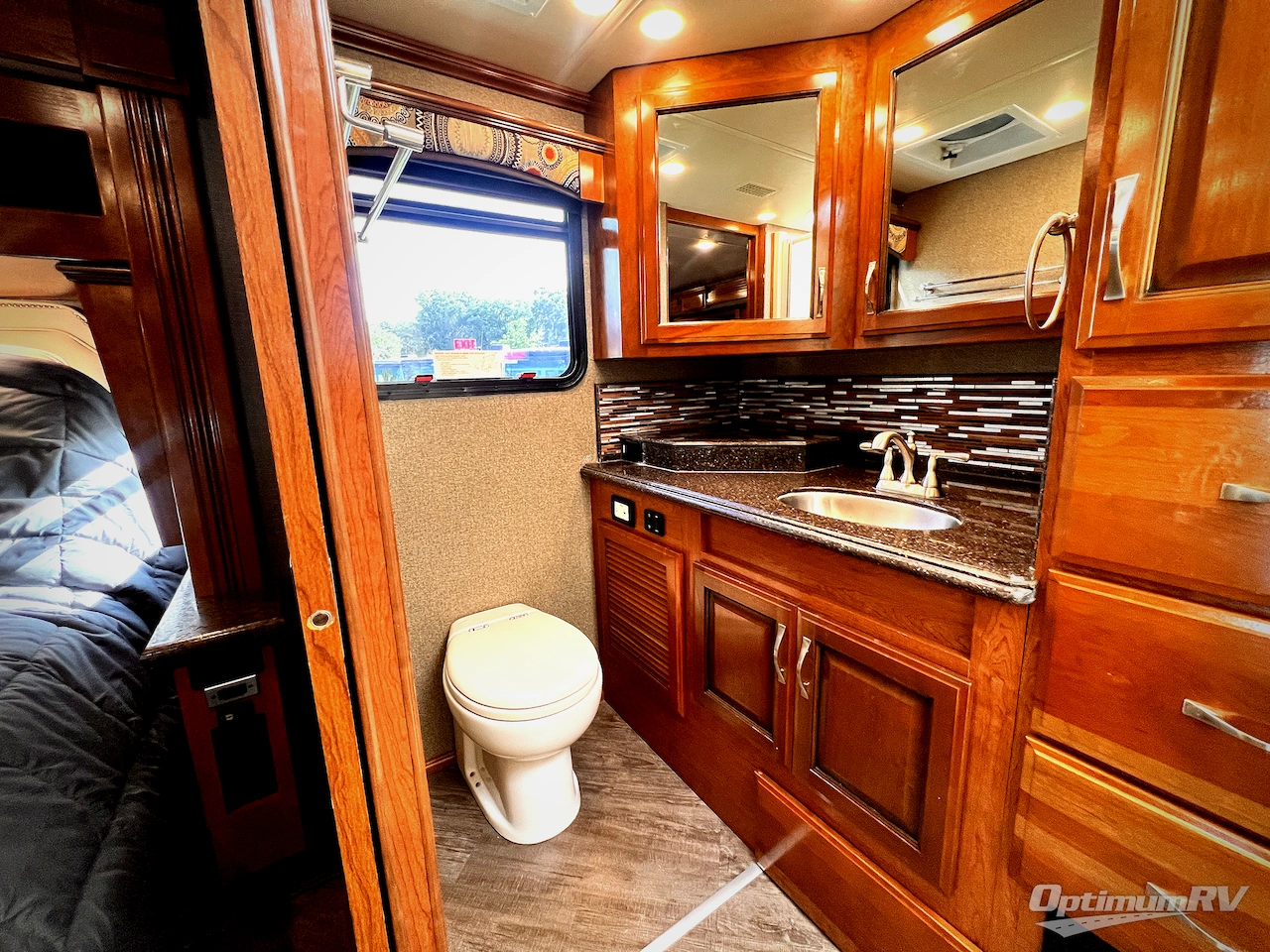 2019 Fleetwood Pace Arrow LXE 38K Photo 25