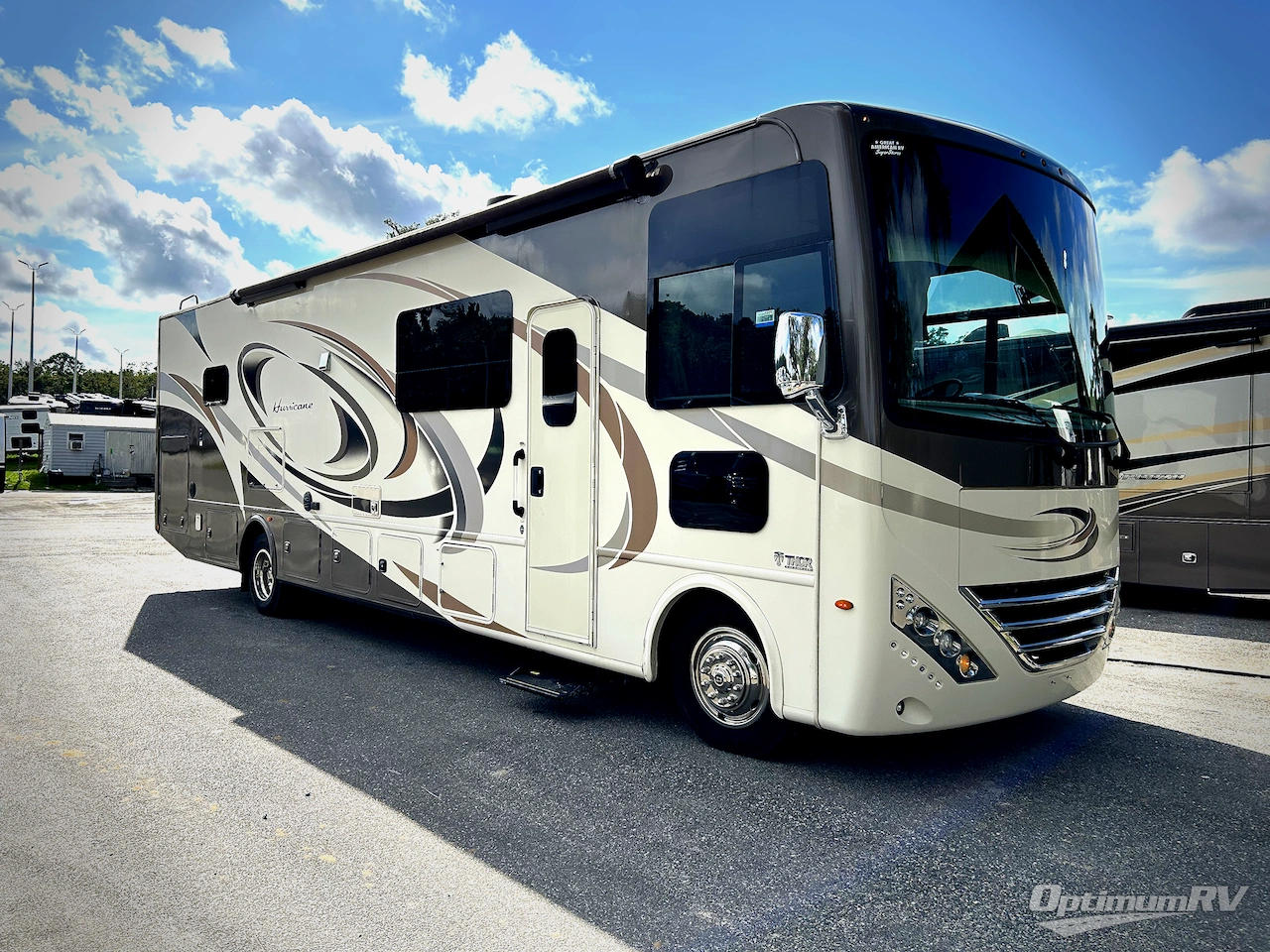 2018 Thor Hurricane 34P Photo 1