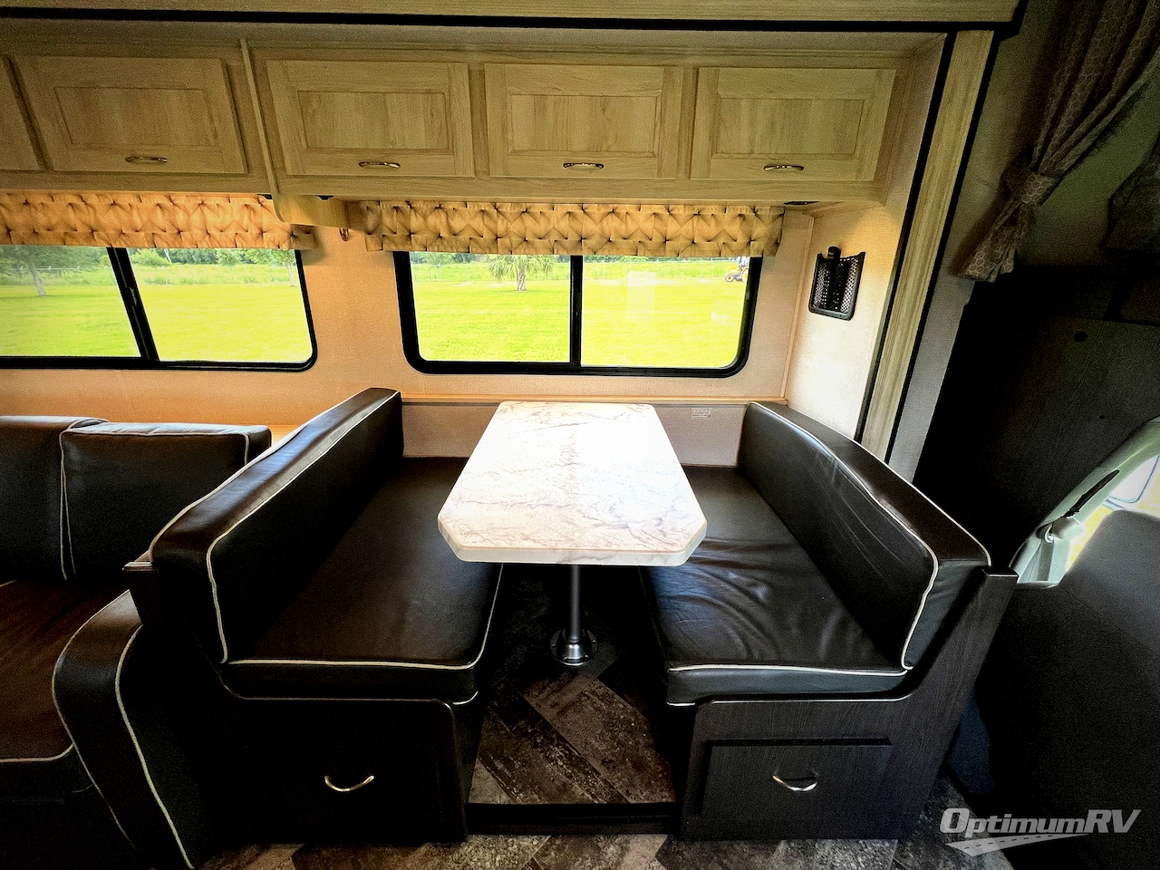 2020 Forest River Sunseeker LE 2550DSLE Chevy Photo 8