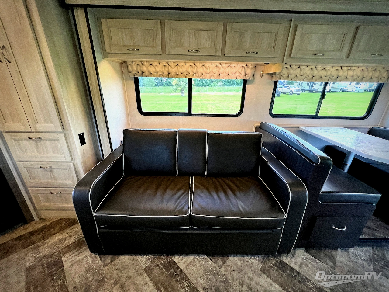 2020 Forest River Sunseeker LE 2550DSLE Chevy Photo 9