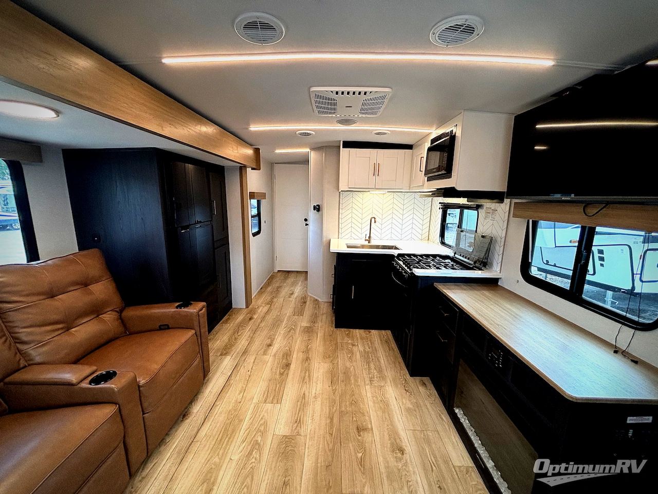 2025 Heartland North Trail 26RLX Photo 2