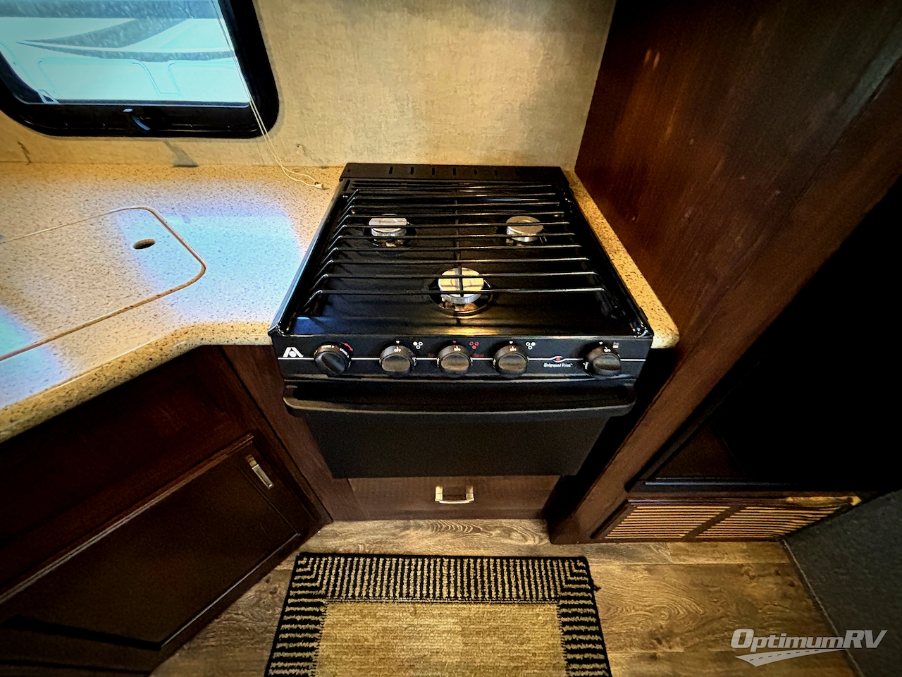 2016 Heartland Sundance XLT 298BH Photo 9