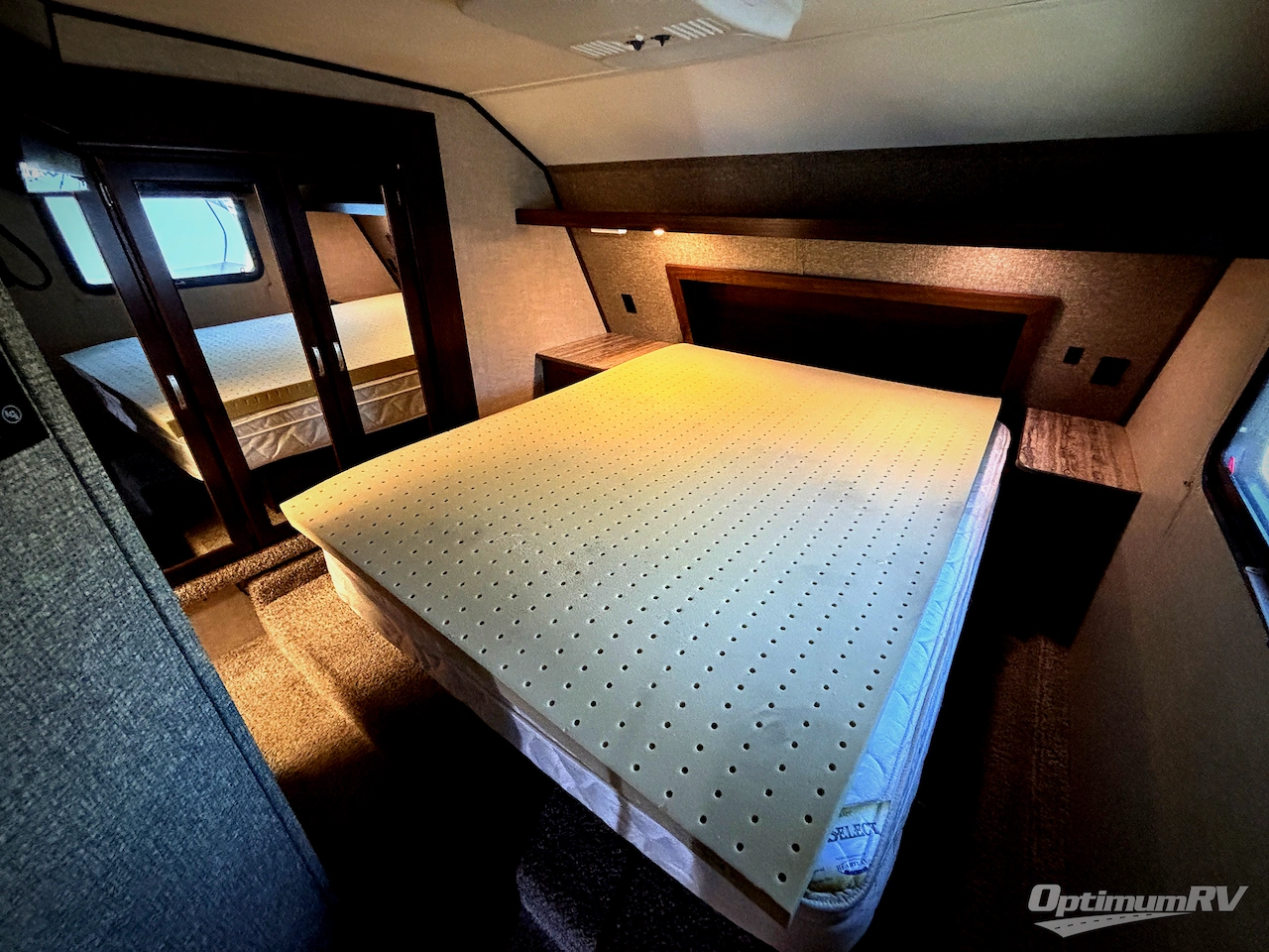 2016 Heartland Sundance XLT 298BH Photo 16