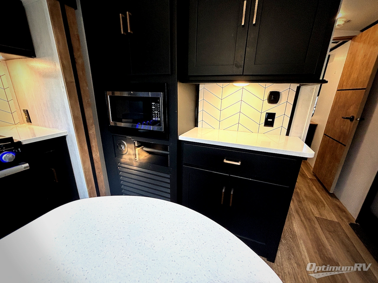 2022 Keystone Outback 330RL Photo 13