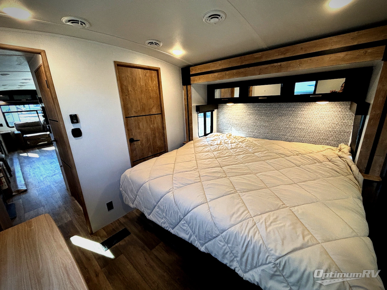 2022 Keystone Outback 330RL Photo 16