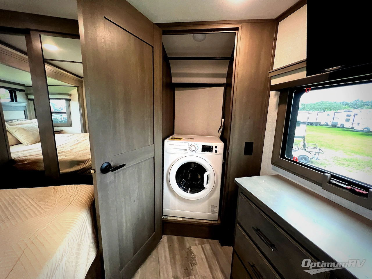 2023 Grand Design Solitude 376RD Photo 22