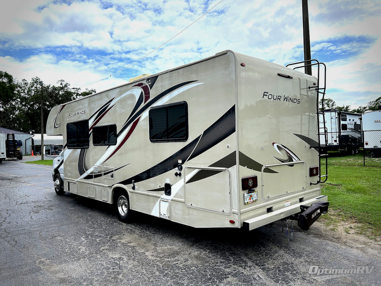 2019 Thor Four Winds 28A Photo 3