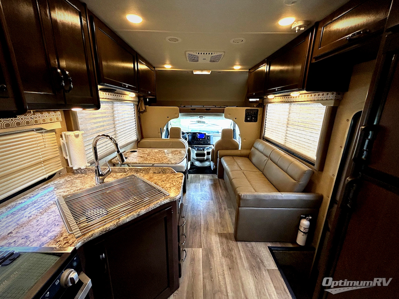 2019 Thor Four Winds 28A Photo 5