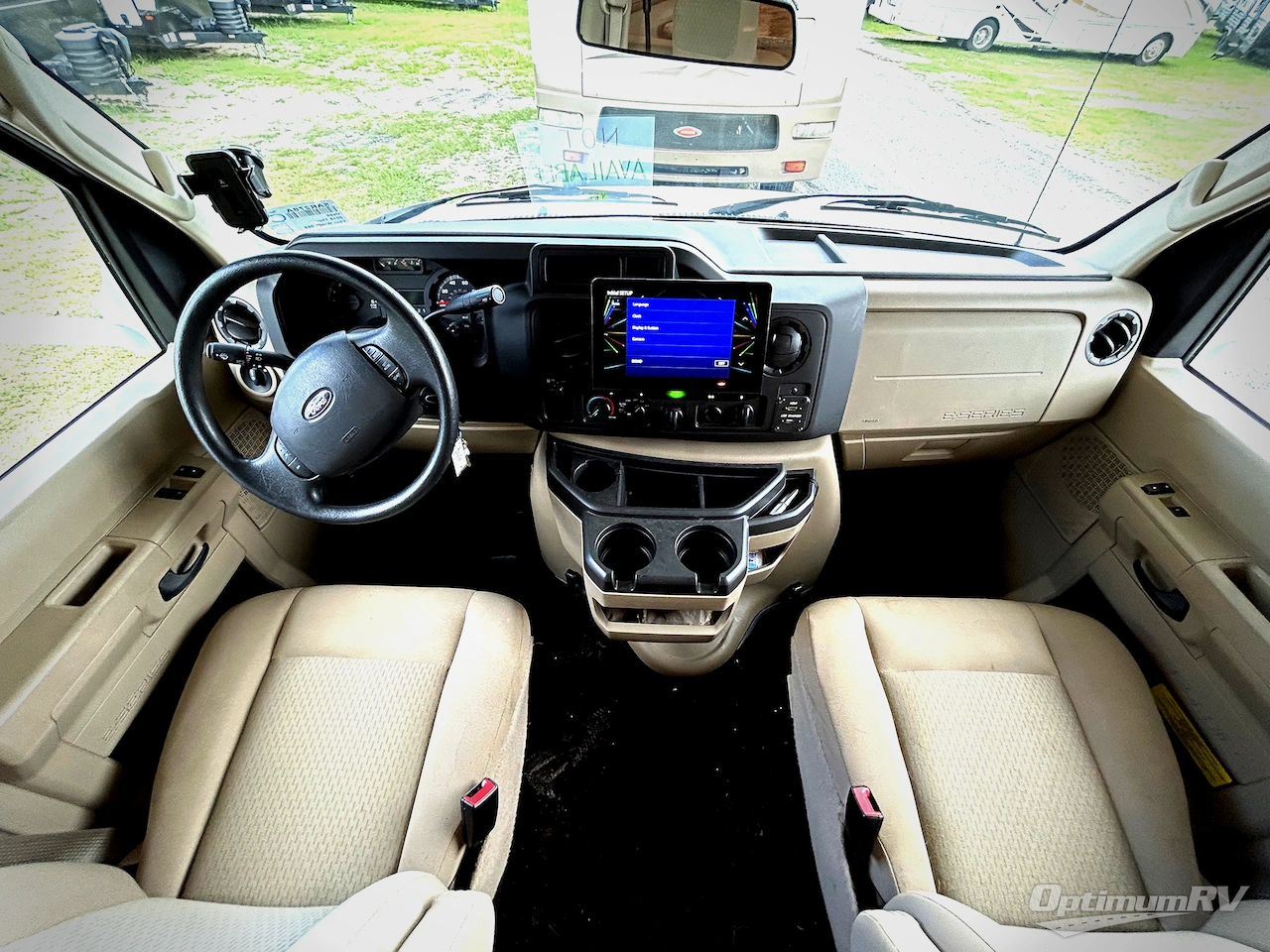 2019 Thor Four Winds 28A Photo 8