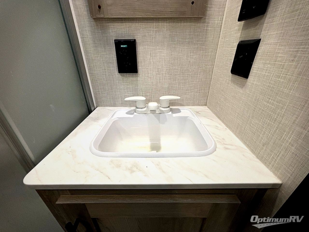 2025 KZ Sportsmen SE 303QBSE Photo 8