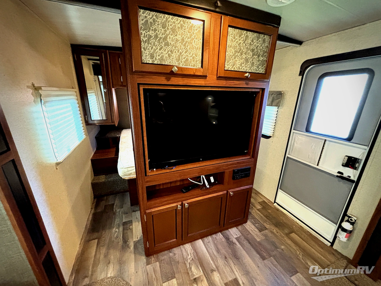 2017 Heartland Mallard 28 Photo 7