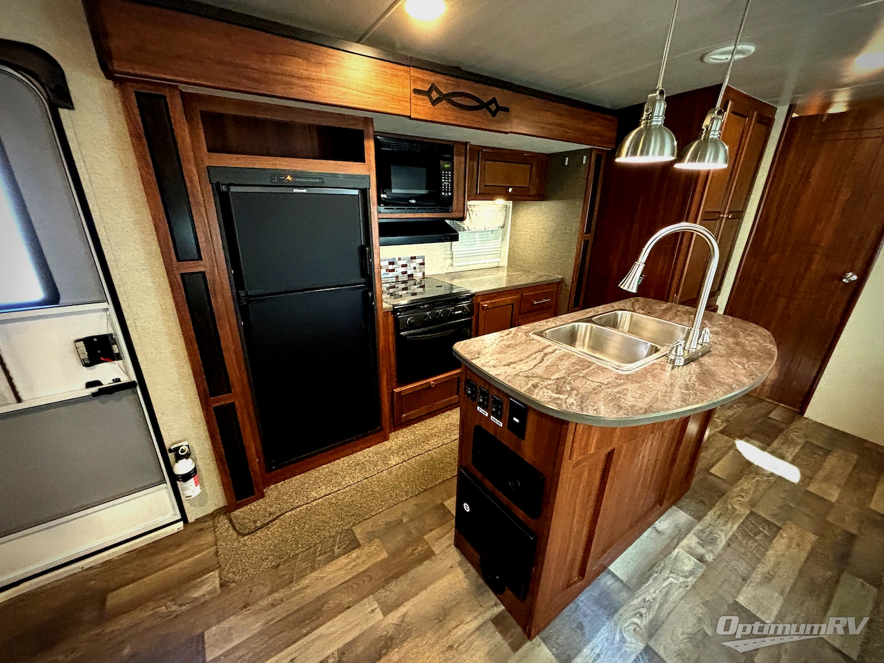 2017 Heartland Mallard 28 Photo 8