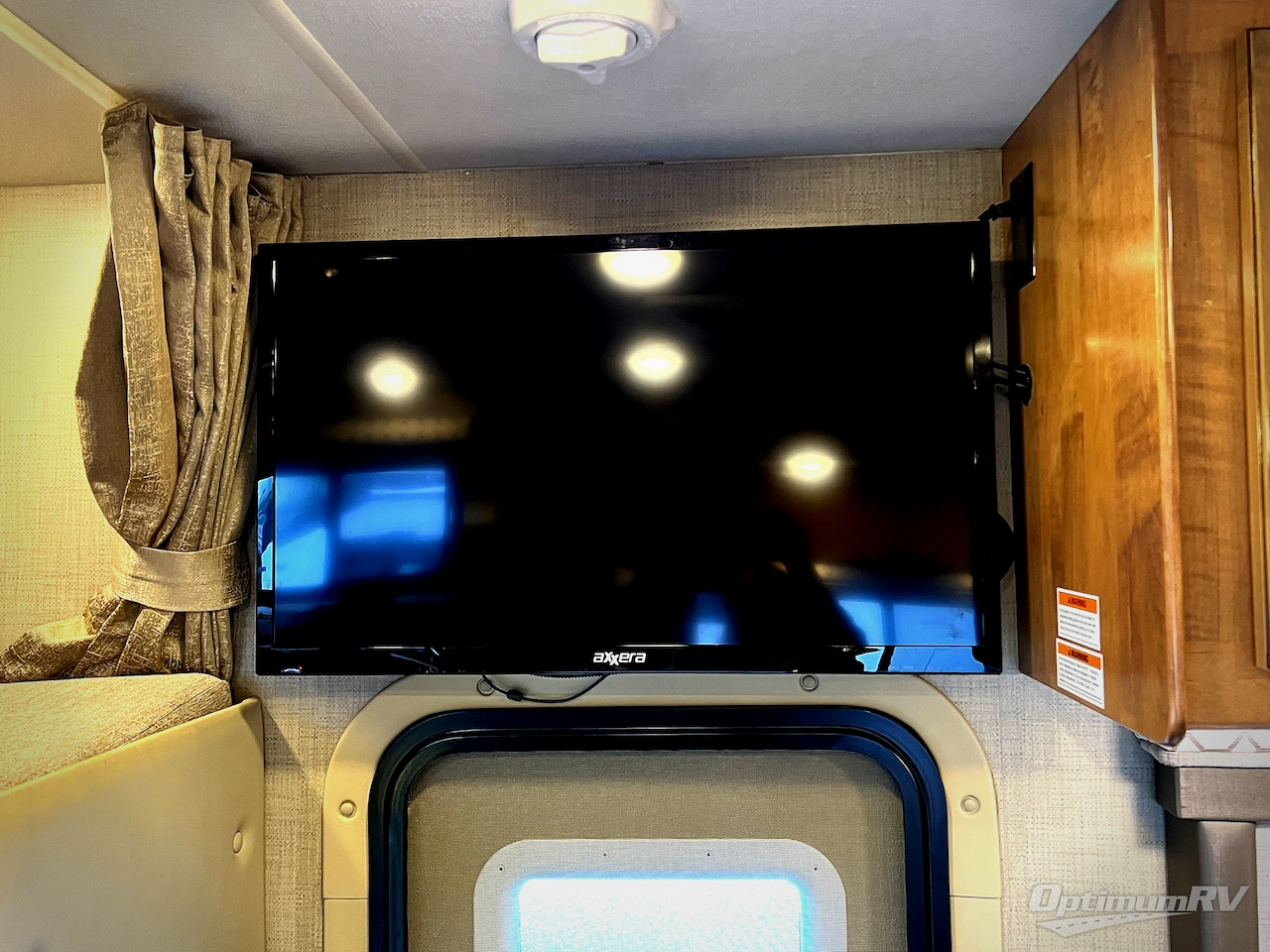 2019 Thor Quantum Sprinter KM24 Photo 9