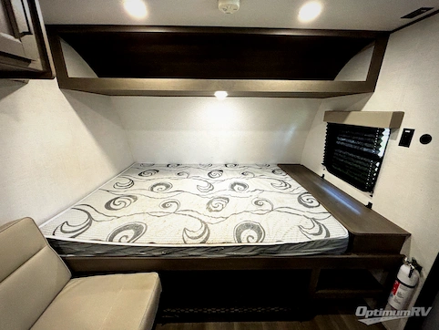 2025 Grand Design Transcend One 151BH RV Photo 3