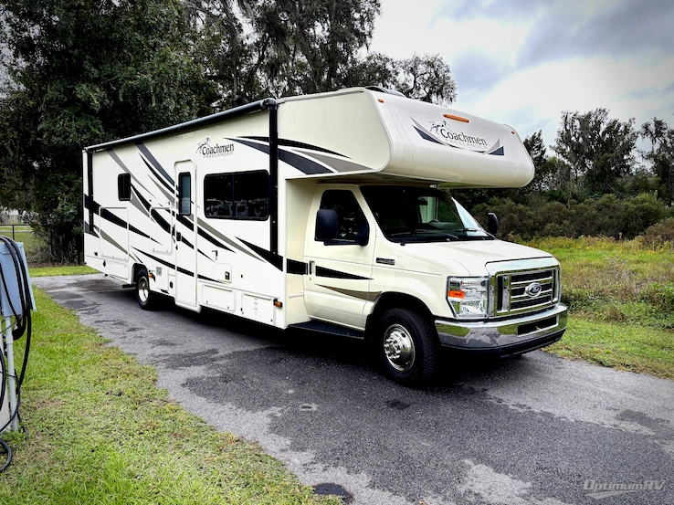 2019 Coachmen Freelander 32DS Ford 450 RV Photo 1