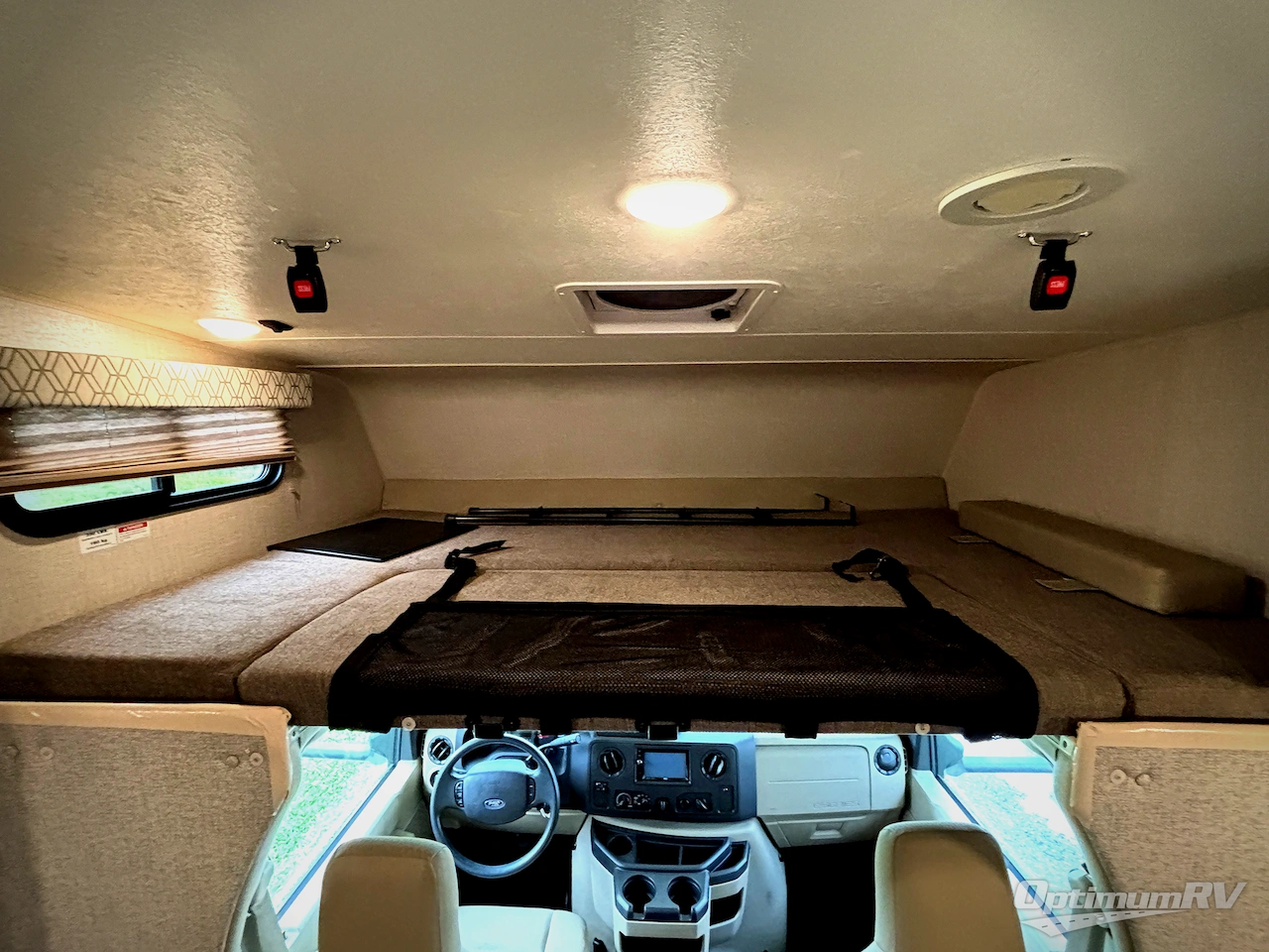 2019 Coachmen Freelander 32DS Ford 450 Photo 10