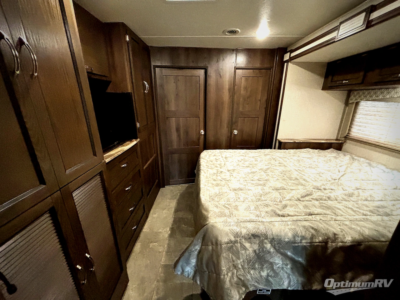 2019 Coachmen Freelander 32DS Ford 450 Photo 15