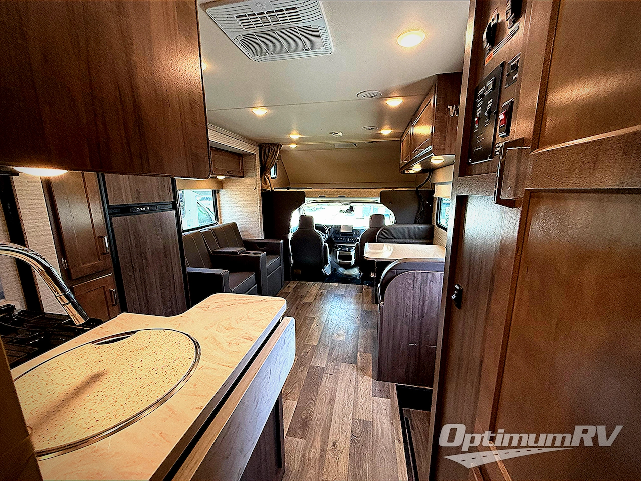 2022 Winnebago Spirit 26T Photo 5