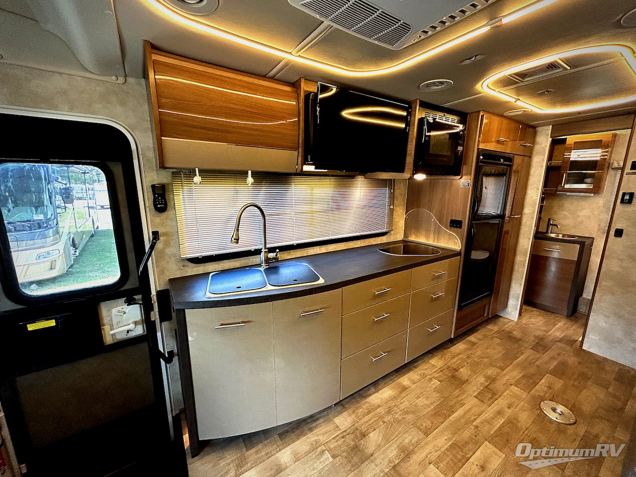 2019 Winnebago View 24D Photo 12