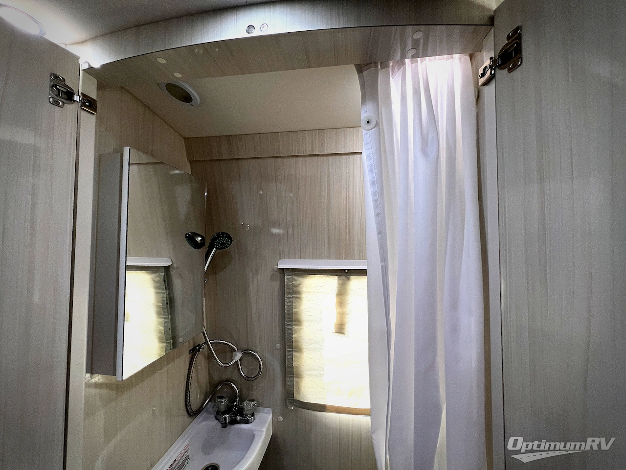2020 Pleasure-Way Plateau FL Photo 20