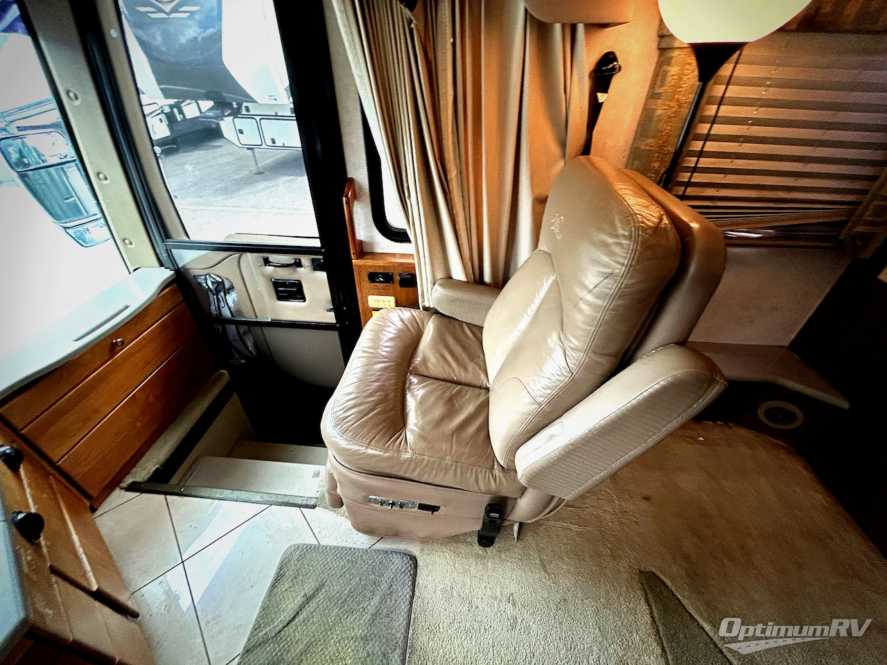 2003 American Coach American Eagle 40T Photo 8