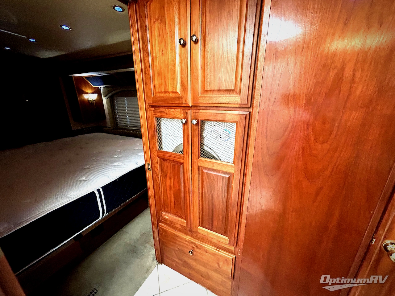 2003 American Coach American Eagle 40T Photo 16
