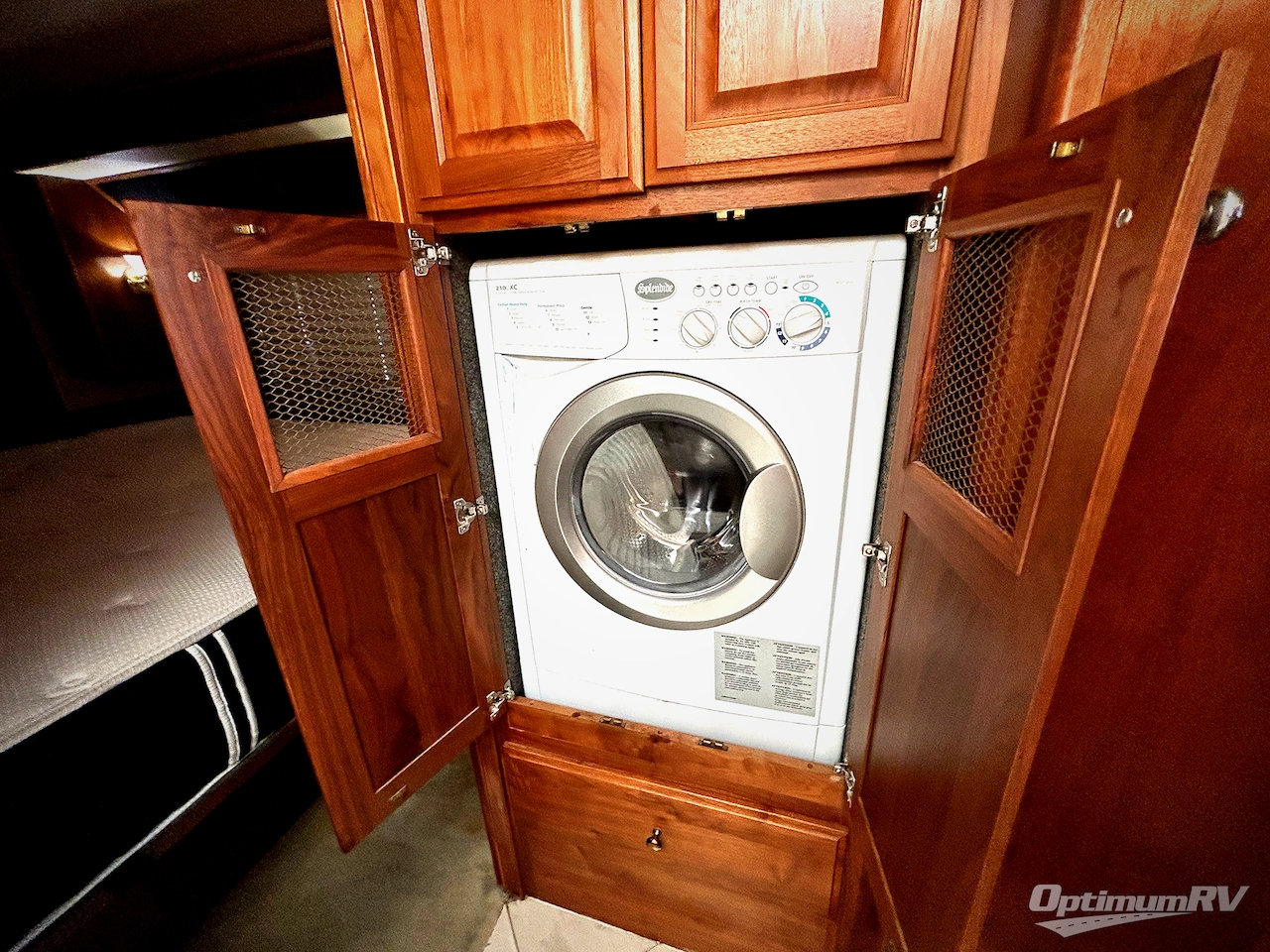2003 American Coach American Eagle 40T Photo 17
