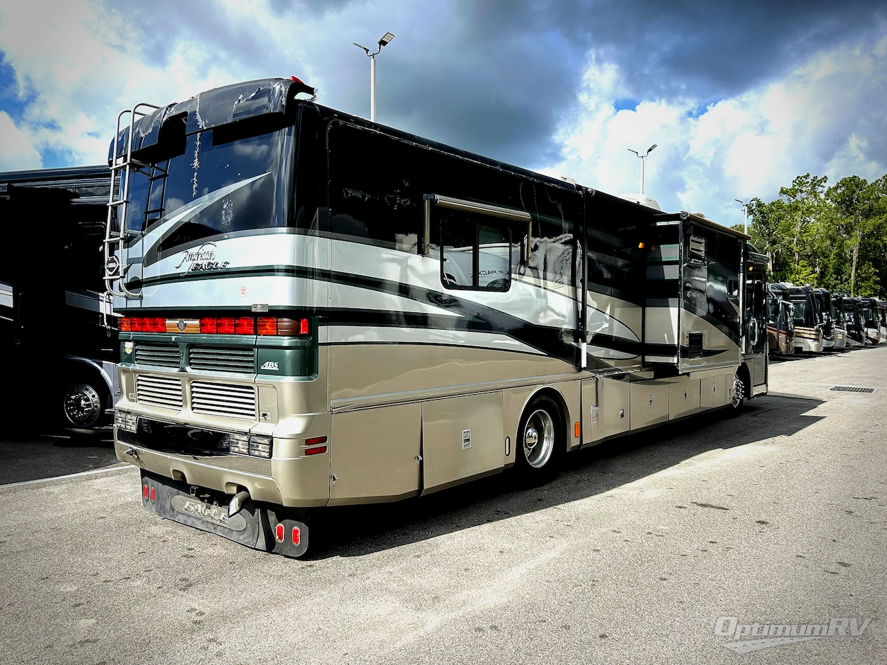 2003 American Coach American Eagle 40T Photo 2