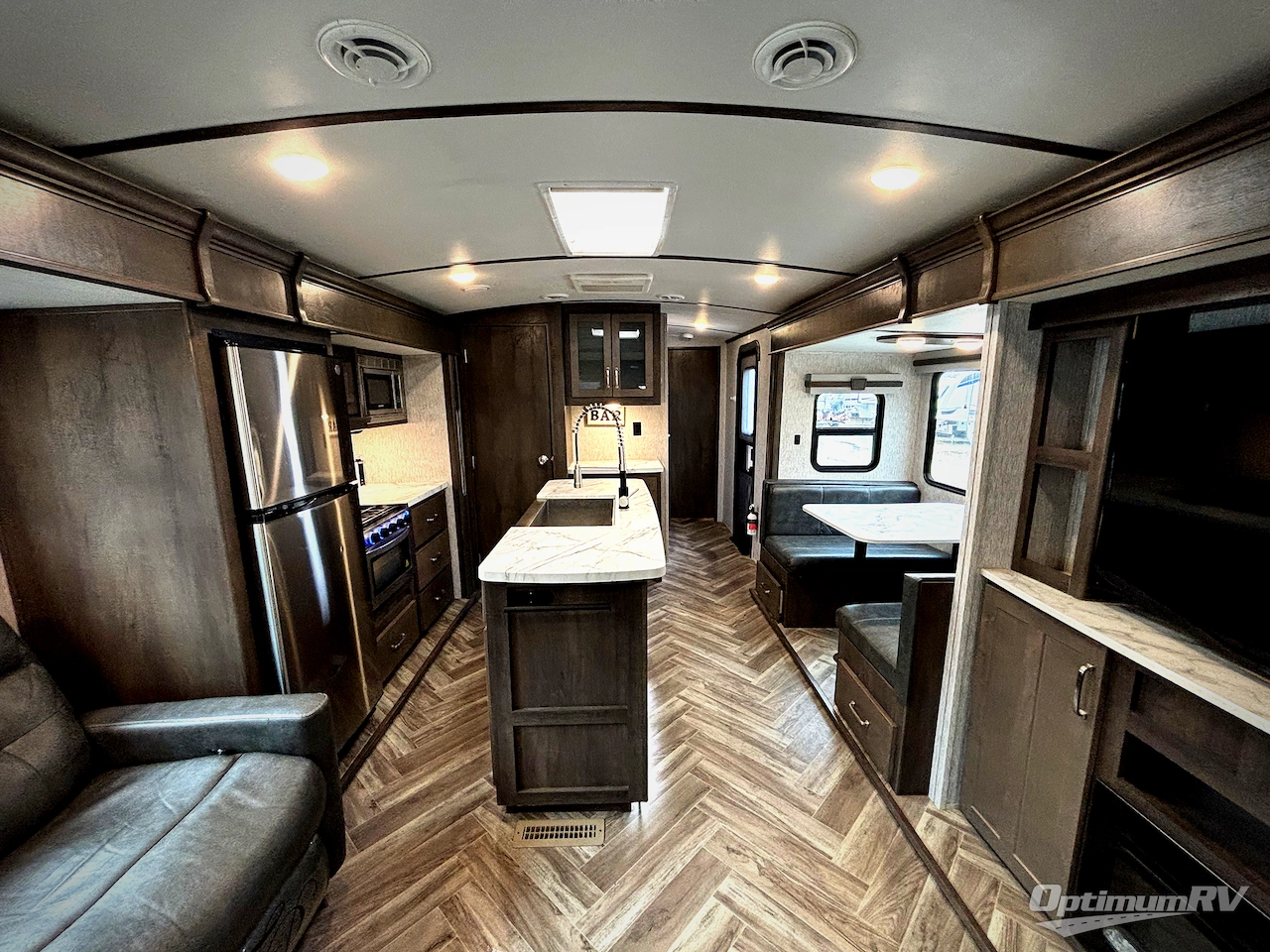 2021 Dutchmen Astoria 3373RL Photo 15