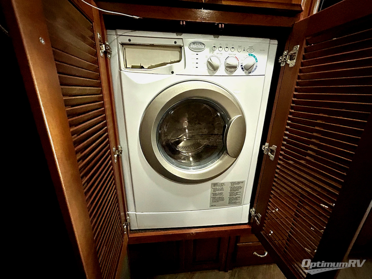 2018 Fleetwood Bounder 33C Photo 18