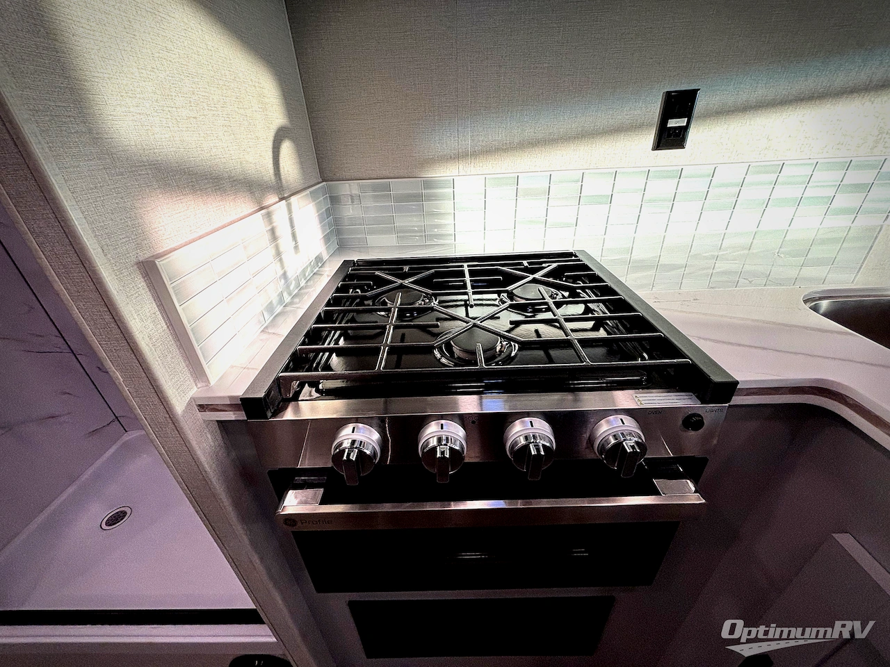 2025 Coachmen Pursuit 27XPS Photo 12