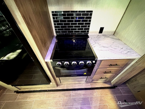 2021 Forest River Cherokee Arctic Wolf 298LB RV Photo 2