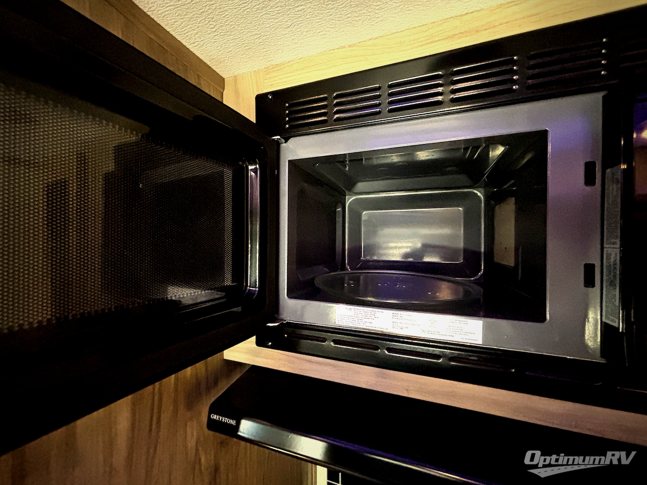 2021 Forest River Cherokee Arctic Wolf 298LB Photo 4