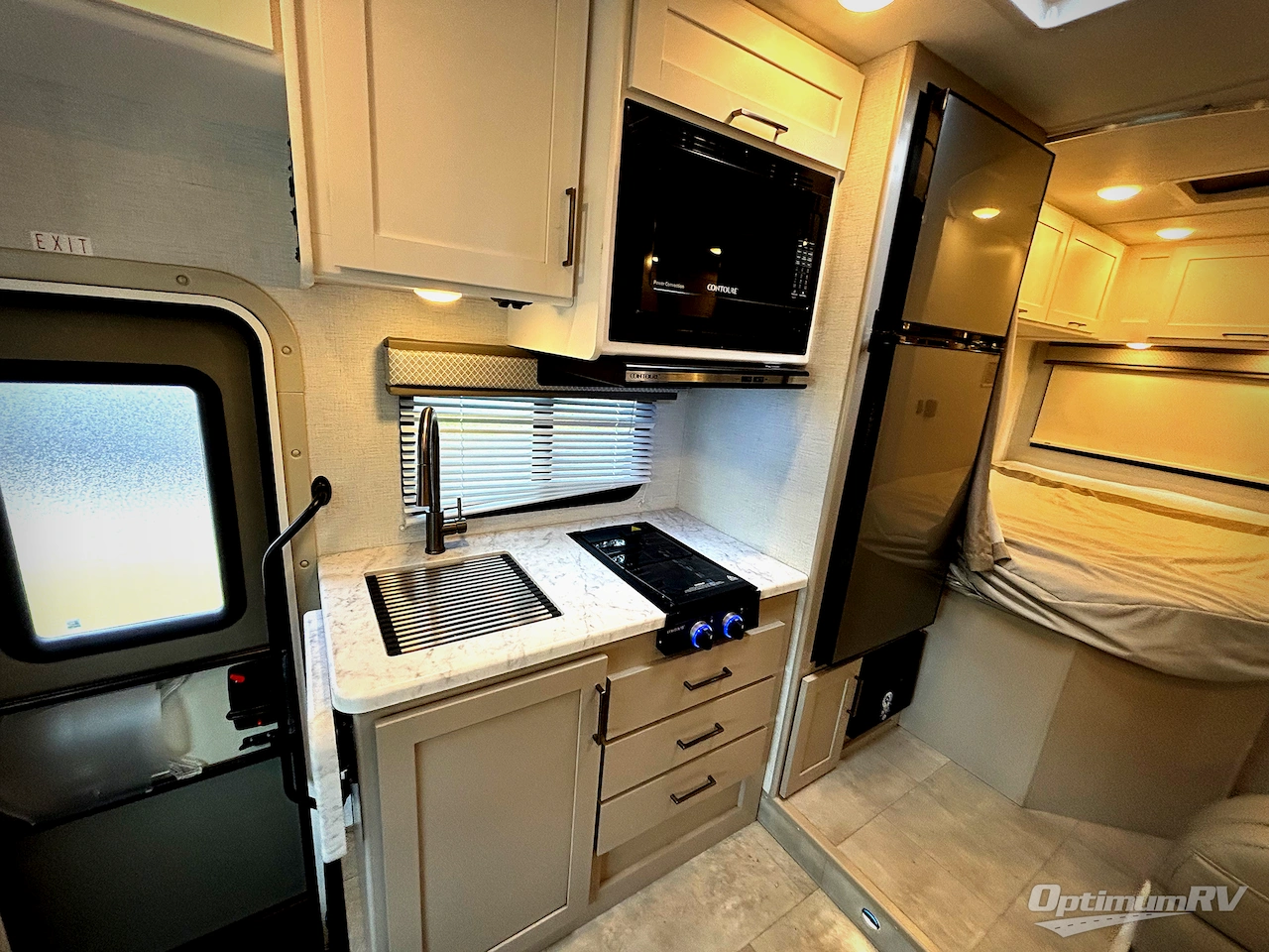 2026 Four Winds Chateau 21Z Photo 13