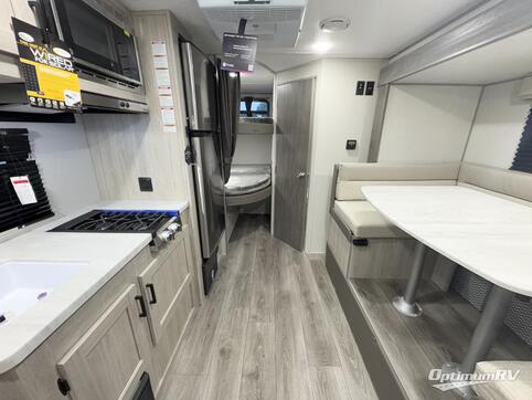 2025 Coachmen Catalina Summit Series 7 184BHSX RV Photo 2