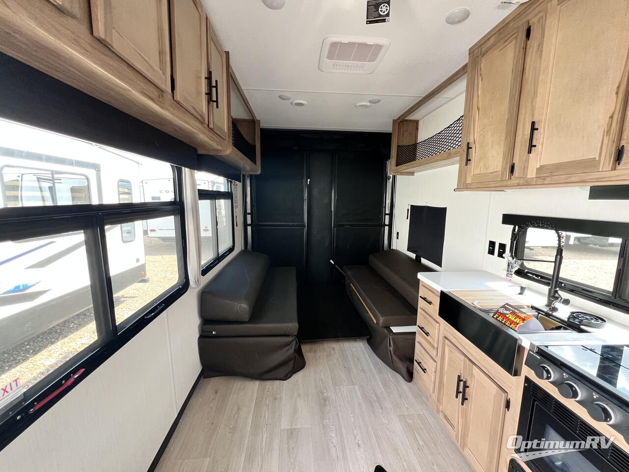 2025 Forest River Cherokee Black Label 256RBBL Photo 4