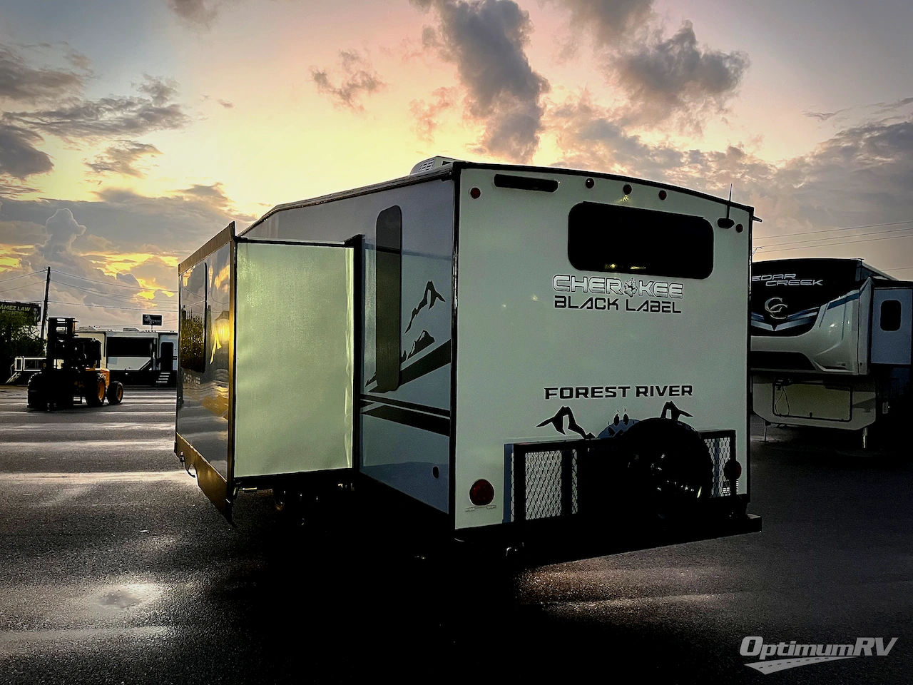 2025 Forest River Cherokee Black Label 265GDKBL Photo 3