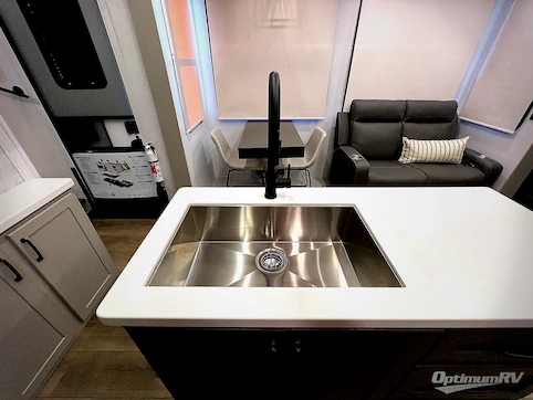 2025 Palomino Columbus 376DS RV Photo 2
