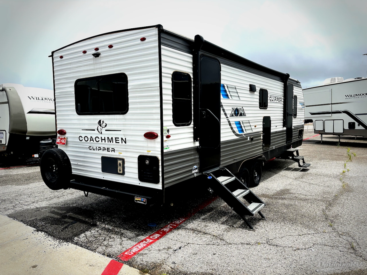 2025 Coachmen Clipper 6K Series 272RLS Photo 2